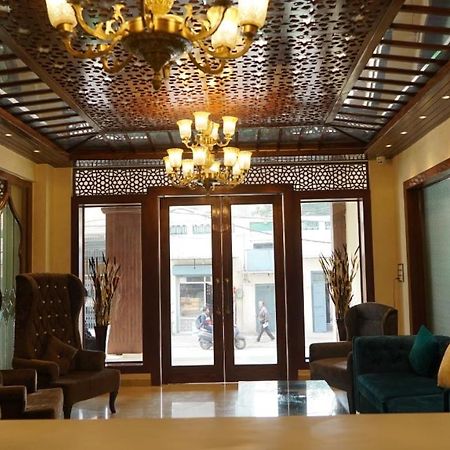 Hotel Sukh Mehal Dźalandhar Zewnętrze zdjęcie