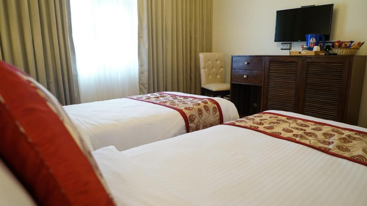 Hotel Sukh Mehal Dźalandhar Zewnętrze zdjęcie