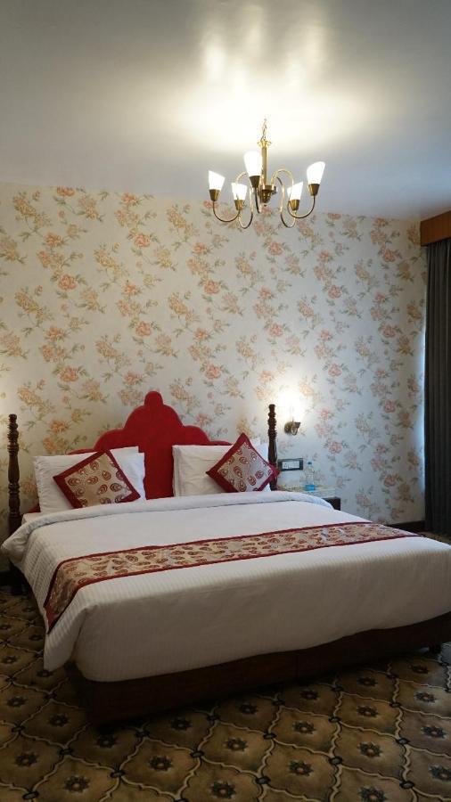 Hotel Sukh Mehal Dźalandhar Zewnętrze zdjęcie